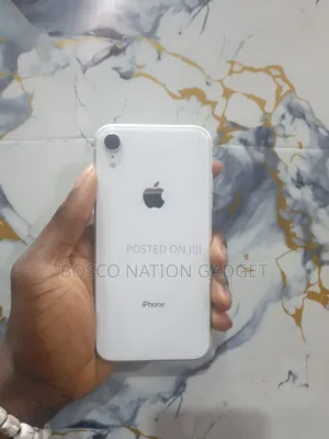 Apple iPhone XR 128 GB White