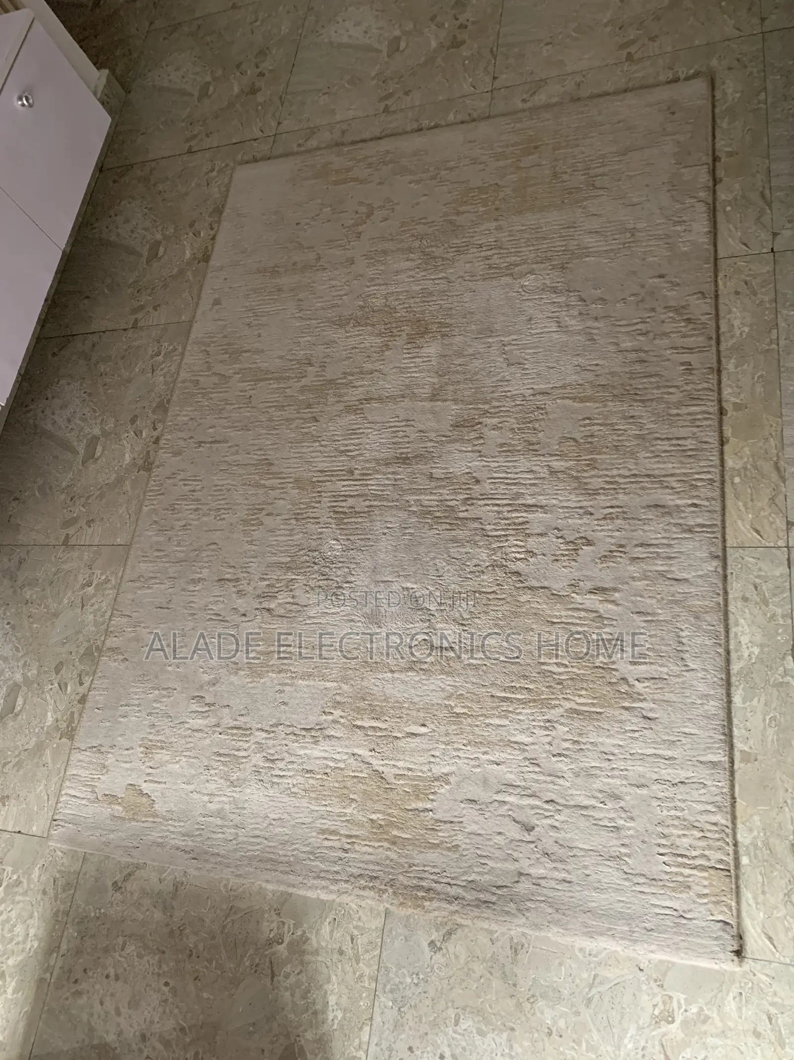 High Quality Turkish Center Rug. 4 By 6