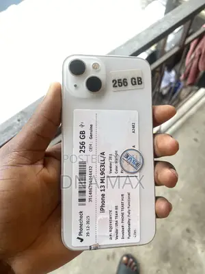Apple iPhone 13 256 GB White
