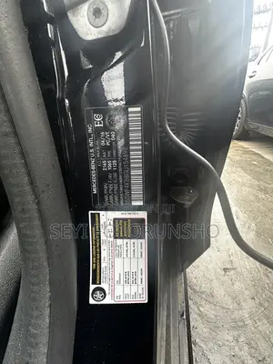 Mercedes-Benz C300 2016 Black