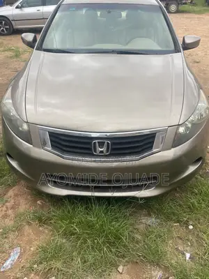Honda Accord 2010 Gold