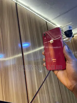 Apple iPhone XR 64 GB Red