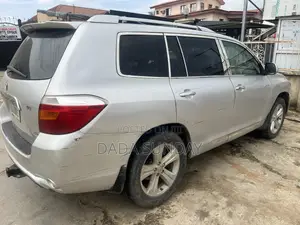 Toyota Highlander 2009 Silver