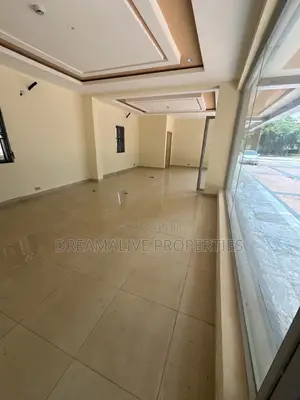 Plaza Space for Rent