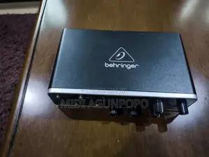 Behringer Umc204hd
