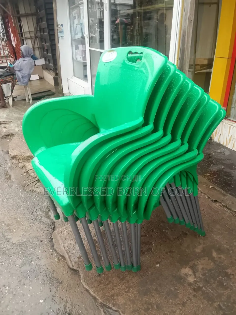 Quality Stackable Green Plastic Chairs With Gray Metal Legs