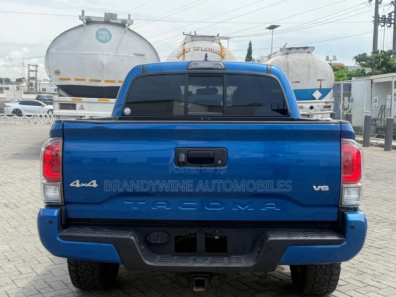 Toyota Tacoma 4dr Double Cab 2016 Blue