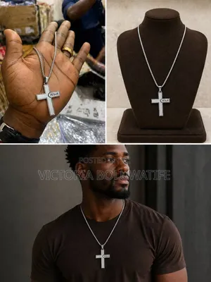 *Stainless Steel Vca Hand, Chain And Pendant