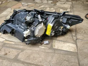 Head Light Rx350 2010