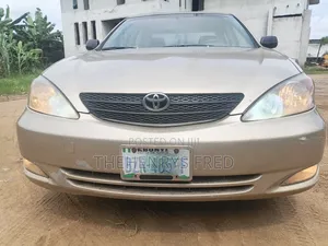 Toyota Camry 2006 Gold