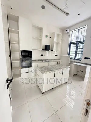 4bdrm Duplex in Ikota Gra for rent