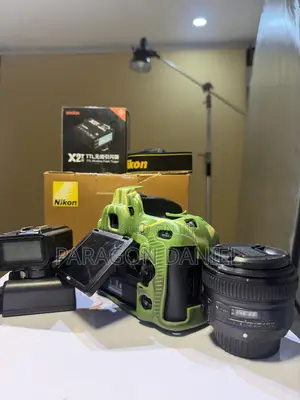 Nikon D750, 50mm Nikon Lens, X2 Trigger, Single Battery Charger.