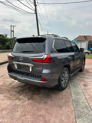 Lexus LX 2016 Gray