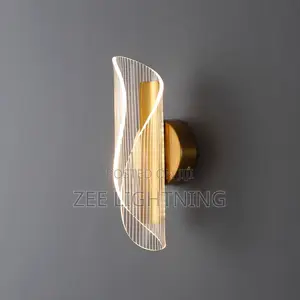 Spiral Design Wall Brackets (Black and Gold)