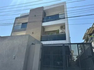 2bdrm Block of Flats in Lekki Phase 1 for rent