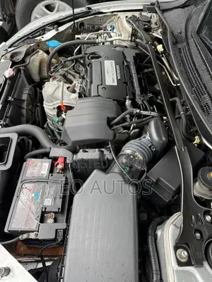 Honda Accord EX-L 4dr Sedan w/Navigation (2.4L 4cyl CVT) 2014 Silver
