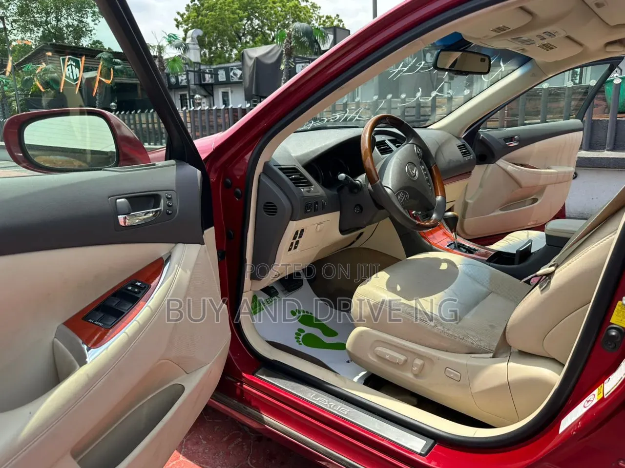 Lexus ES 2012 Red