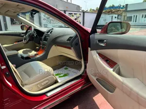 Lexus ES 2012 Red