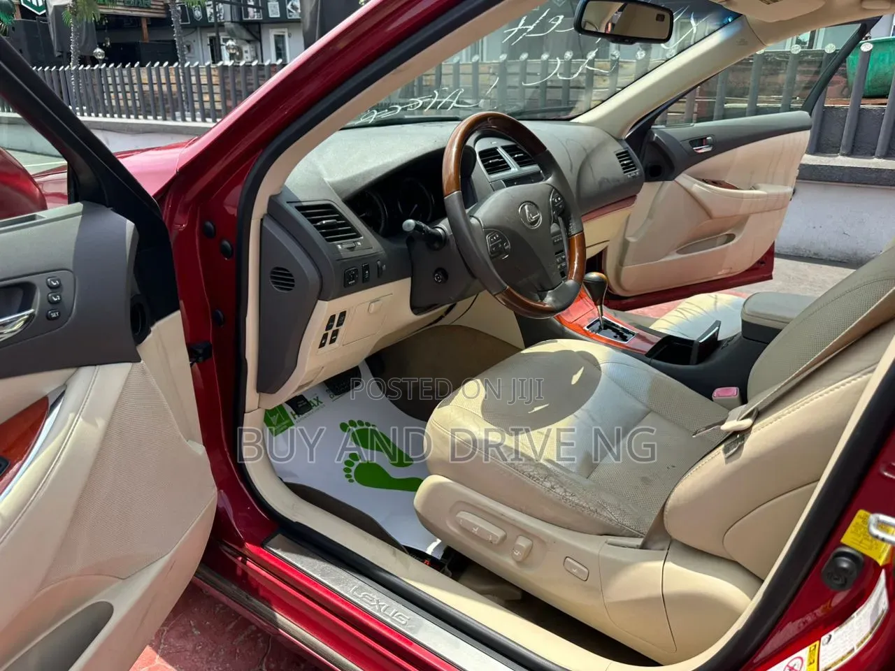 Lexus ES 2012 Red
