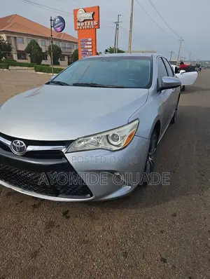 Toyota Camry 2015 Silver