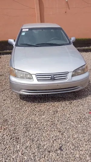 Toyota Camry LE 4dr Sedan (2.4L 4cyl 5M) 2002 Gold