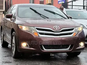 Toyota Venza XLE 4dr Wagon (2.7L 4cyl 6A) 2014 Brown