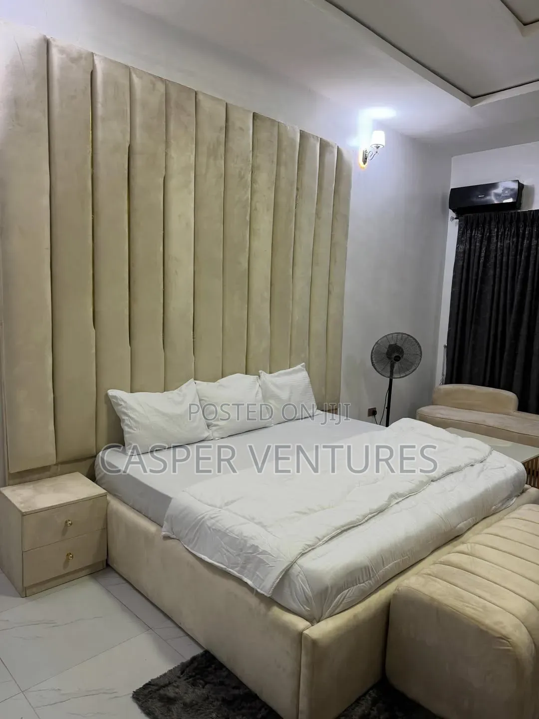 An Exquisite Luxurious Masterbedroom