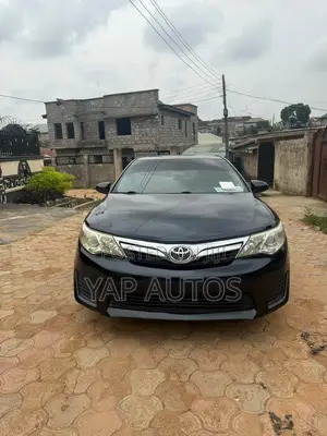 Toyota Camry XLE V6 4dr Sedan (3.5L 6cyl 6A) 2011 Blue
