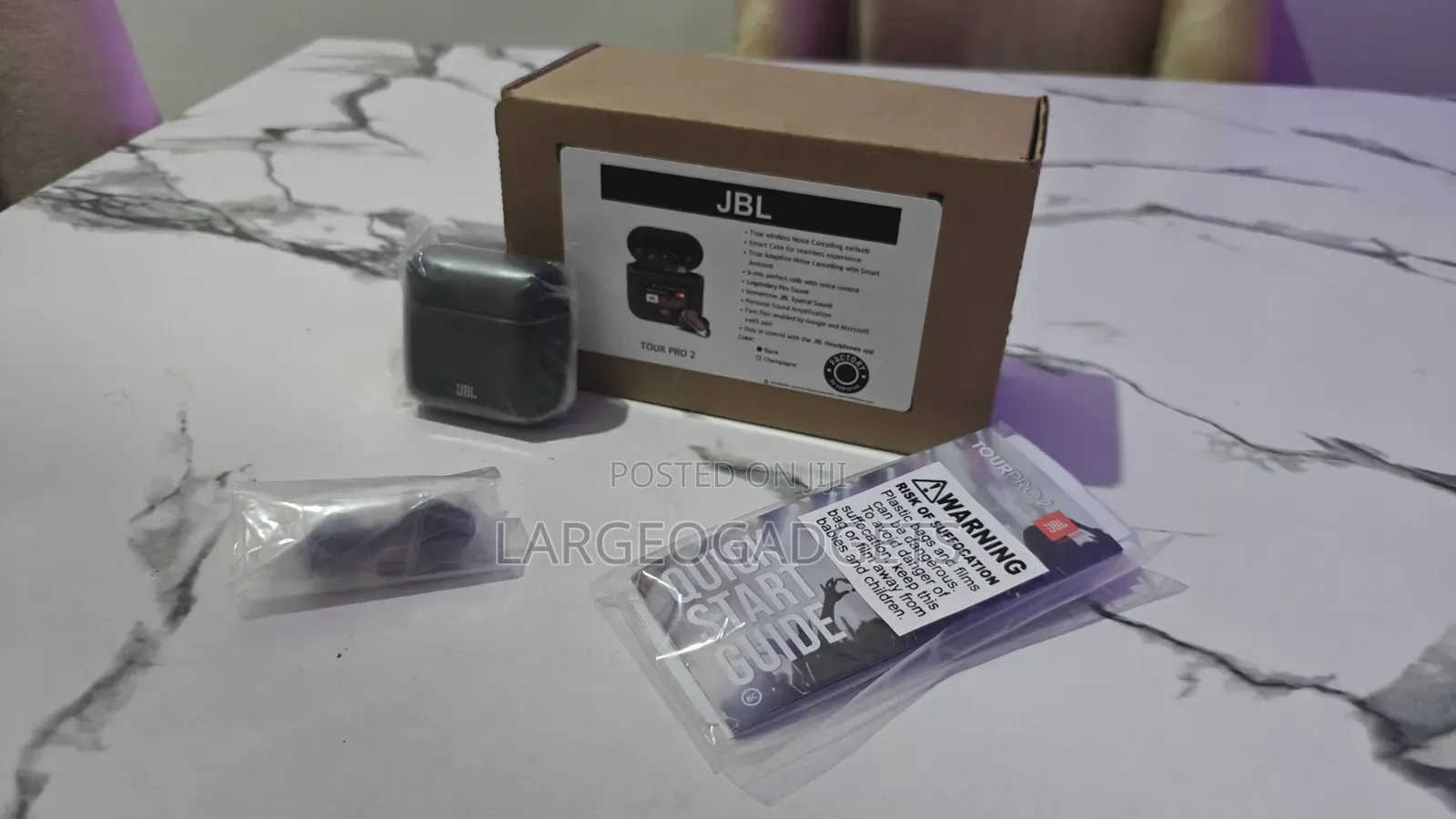 JBL Tour Pro 2