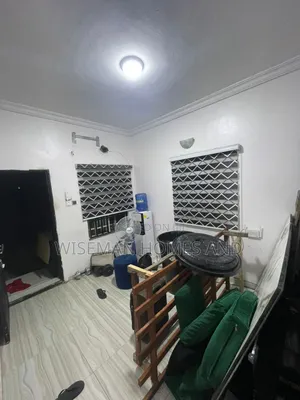 Mini Flat in United Estate for rent
