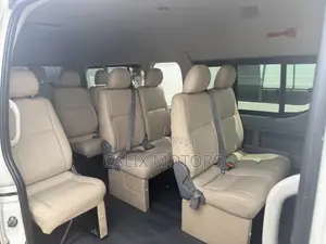 Toyota HiAce 2015 White
