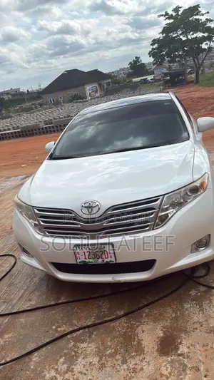Toyota Venza V6 AWD 2010 White