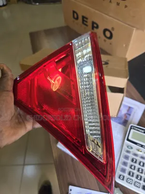 Booth Light Camry 2017 Depo