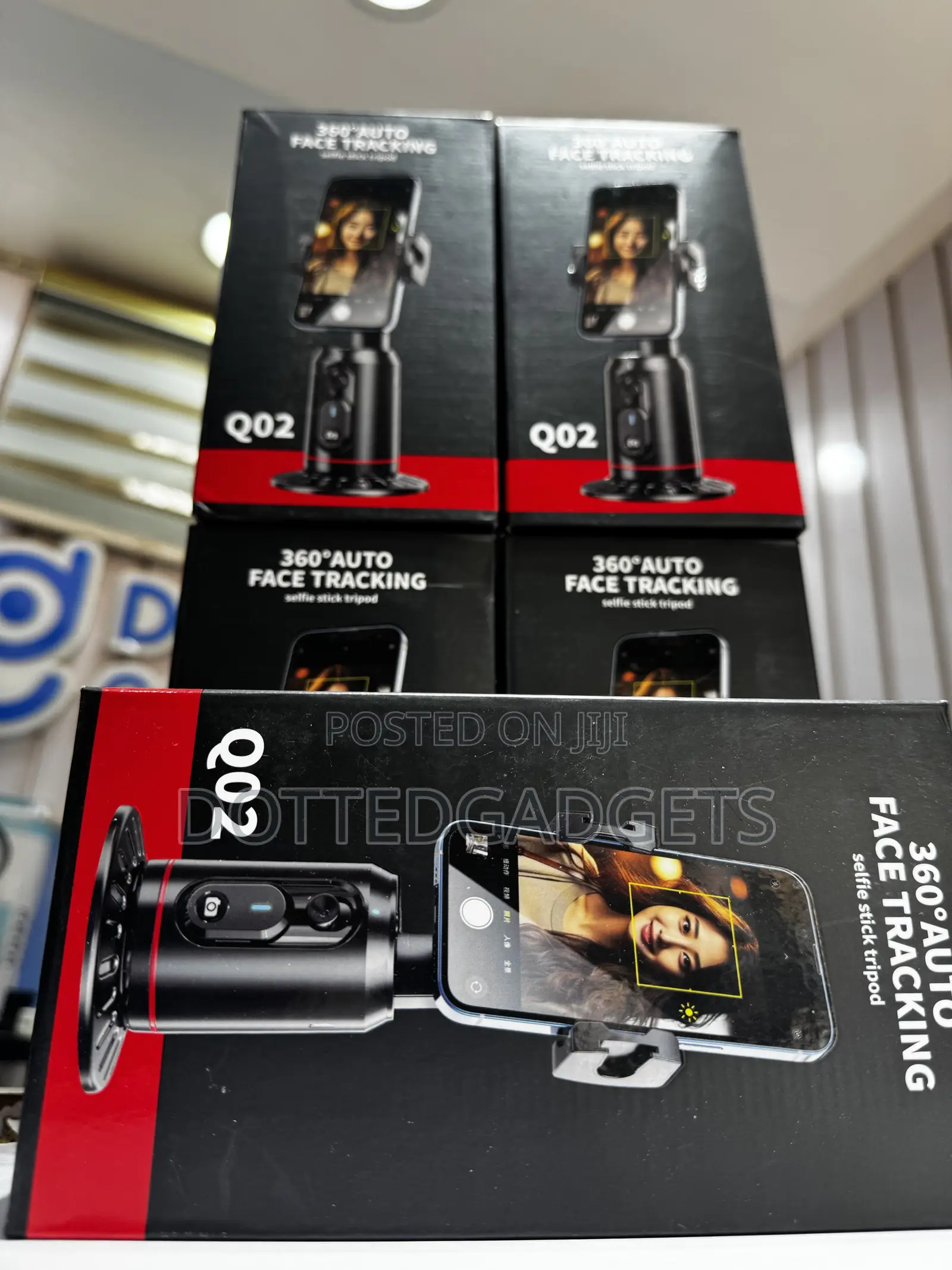 Q02 360 Degree Auto Face Tracking Selfie Stick Tripod
