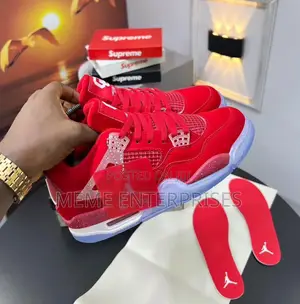 Nike Not Your Regular 