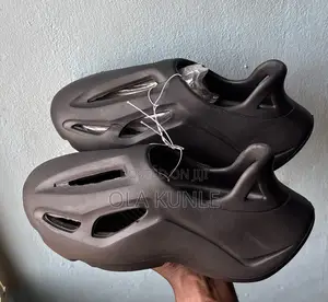 Quality Unisex Crocs