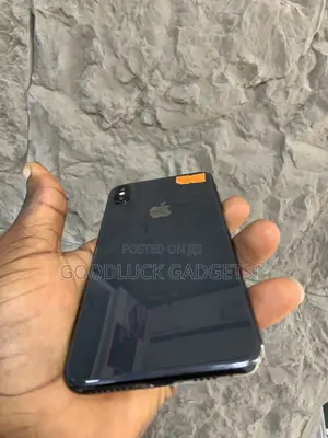 Apple iPhone XS Max 64 GB Black