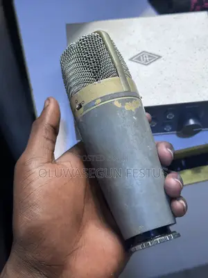 Behringer C3 Microphone