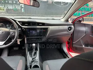 Toyota Corolla LE (1.8L 4cyl 2A) 2019 Red