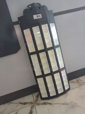 Sukhig 5000w Solar Street Light Commercial Compound Light Installation