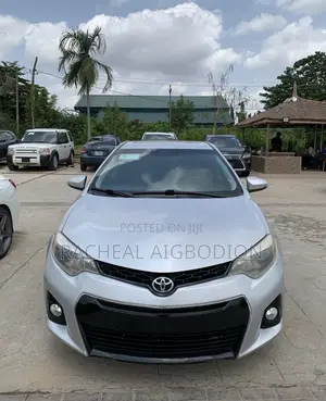 Toyota Corolla 2015 Silver