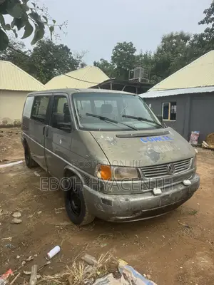 Volkswagen Transporter 2004 Grey