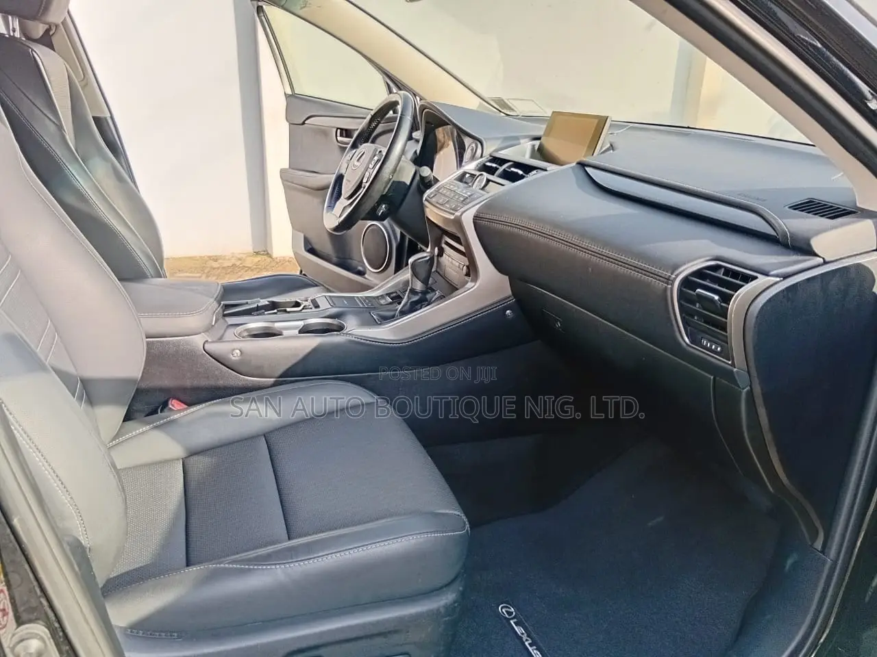 Lexus NX 2016 Black