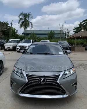 Lexus ES 2015 Gray