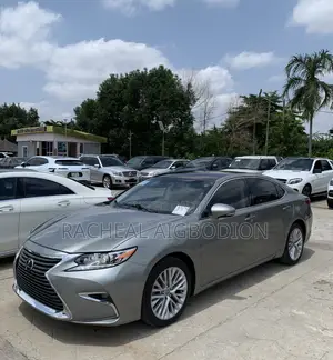 Lexus ES 2015 Gray