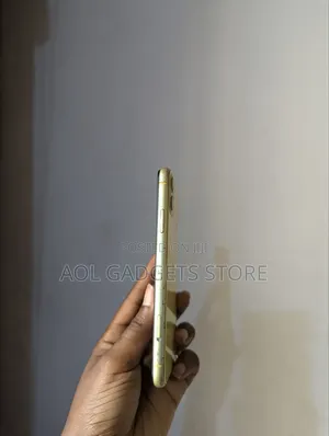 Apple iPhone 11 128 GB Yellow
