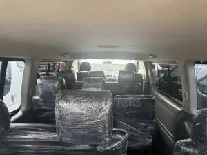 Toyota HiAce 2014 Grey
