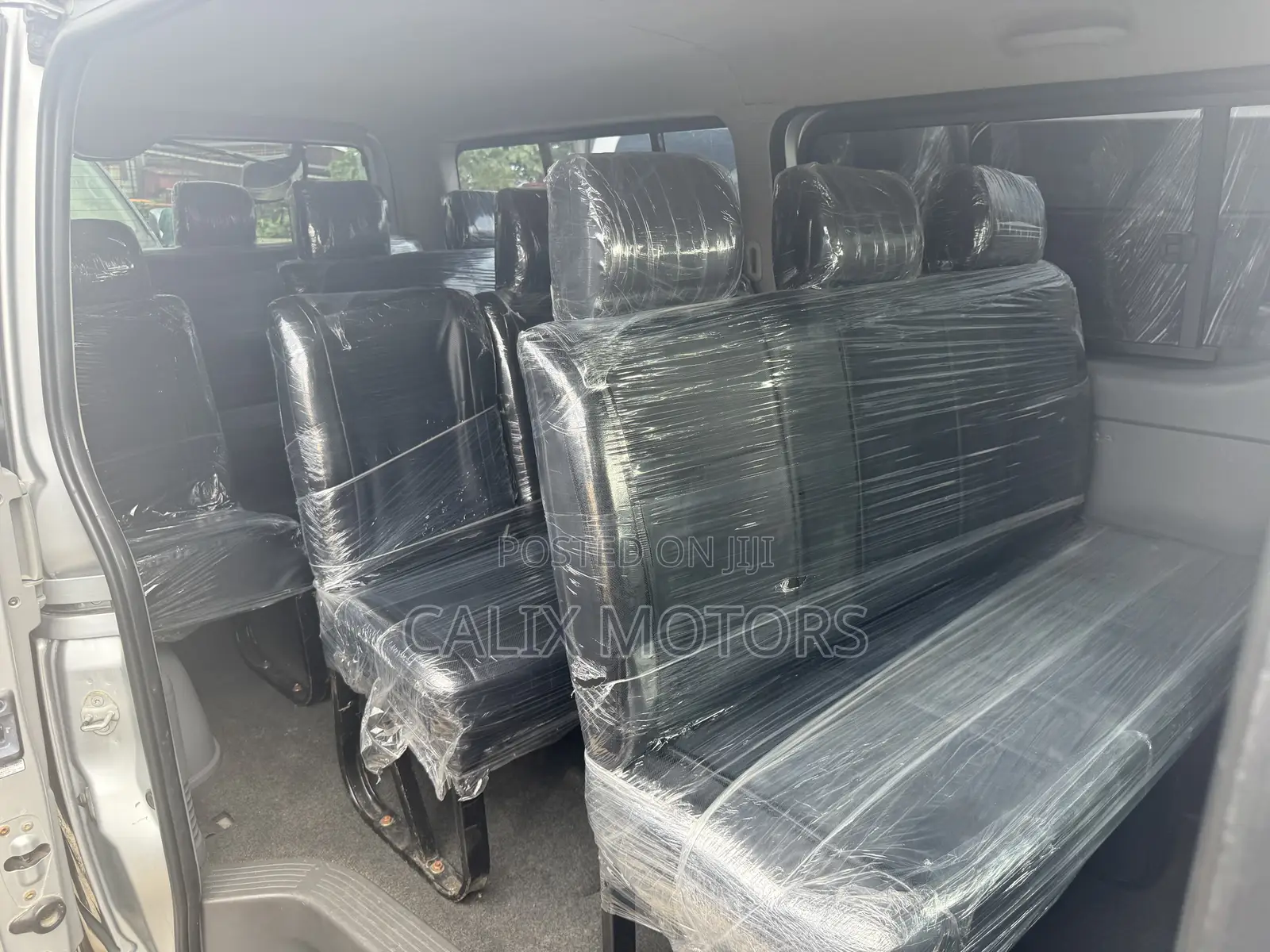 Toyota HiAce 2014 Grey