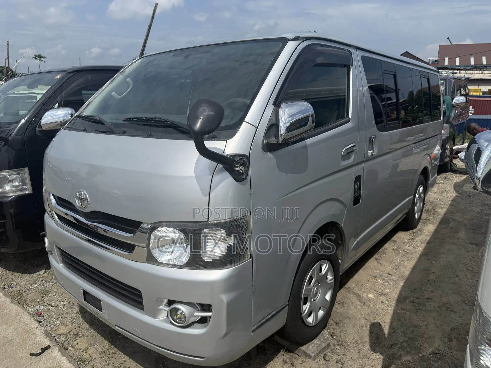 Toyota HiAce 2014 Grey