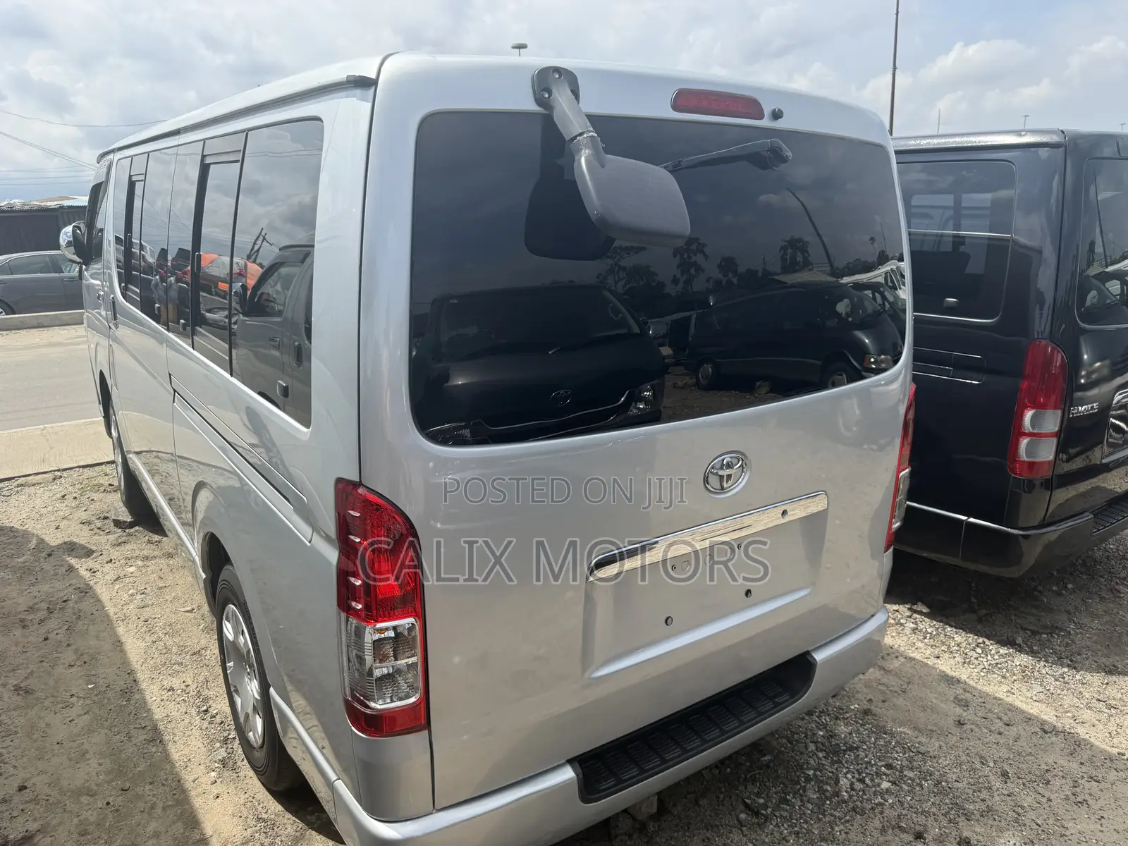 Toyota HiAce 2014 Grey